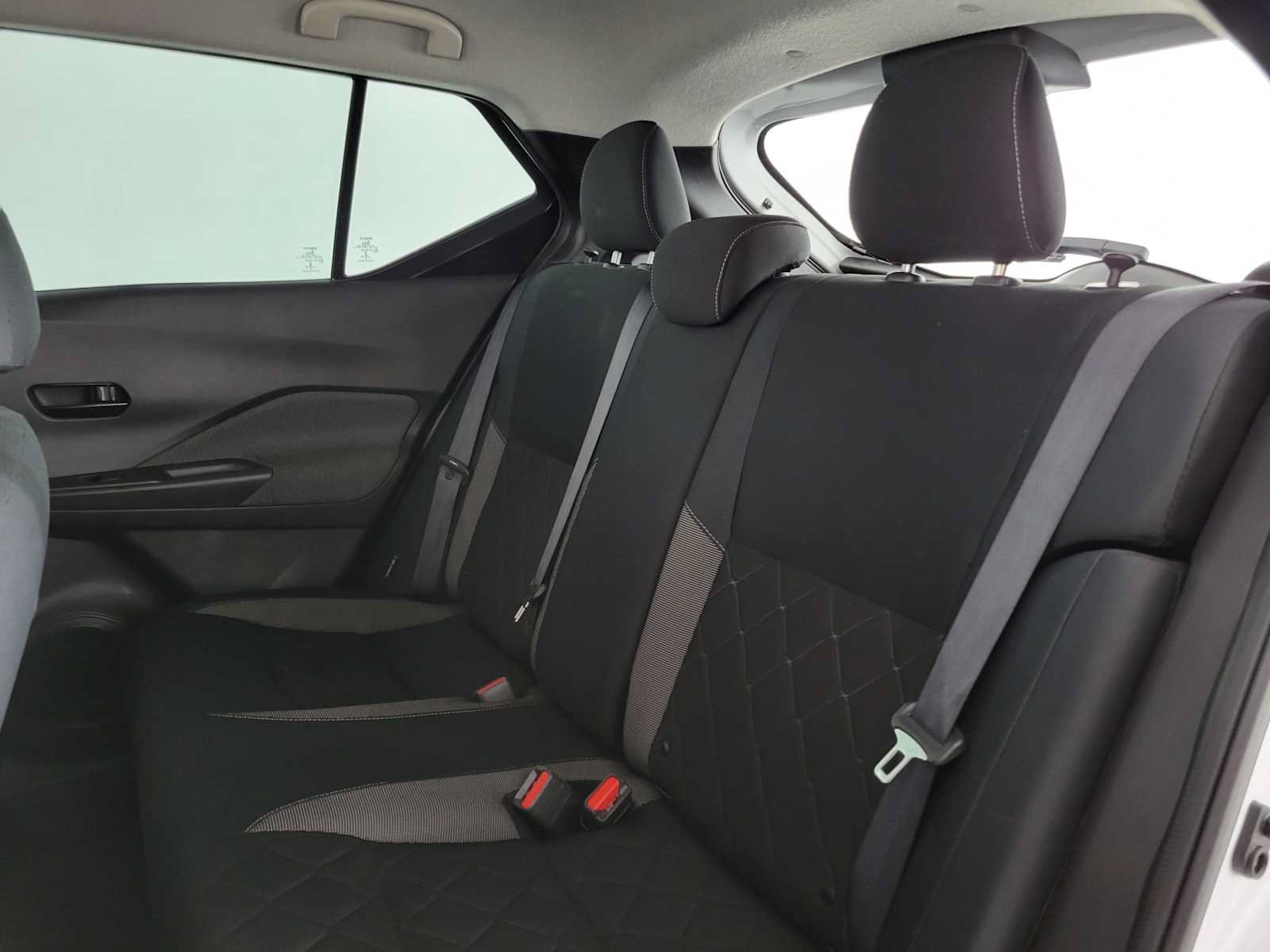 Used 2020 Nissan Kicks S FWD image 16