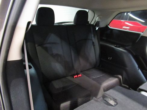 Used 2019 Dodge Journey SE image 17