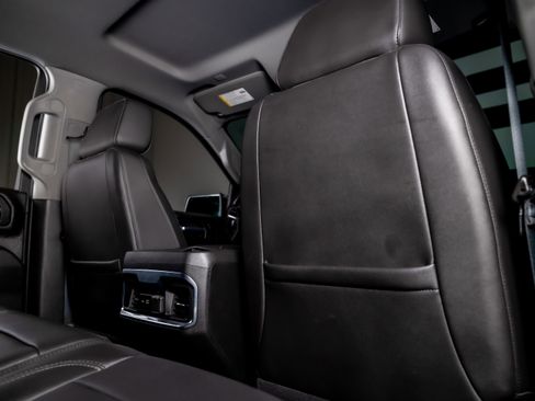 Used 2020 Chevrolet Silverado 1500 LTZ w/ LTZ Plus Package image 25