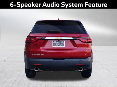 Used 2023 Chevrolet Traverse LT image 7