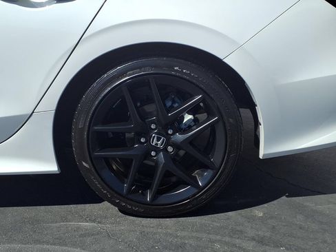 Used 2025 Honda Civic Sport image 5