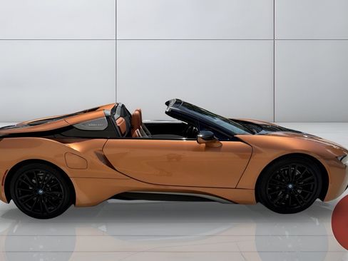 Used 2019 BMW i8 Roadster AWD/4WD image 9