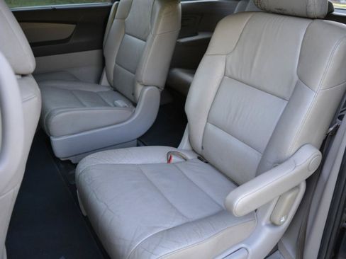 Used 2013 Honda Odyssey Touring Elite image 13