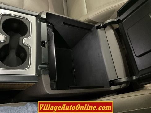 Used 2018 GMC Sierra 1500 SLT AWD/4WD image 24