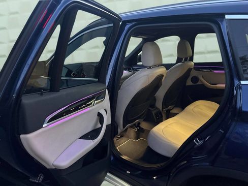 Used 2020 BMW X1 sDrive28i w/ Premium Package image 15