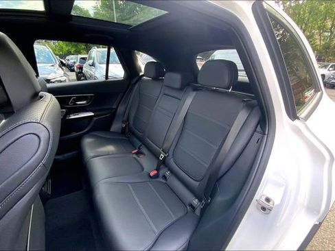 Used 2026 Mercedes-Benz GLC 300 4MATIC image 17