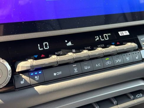New 2026 Toyota Tundra Platinum AWD/4WD image 16