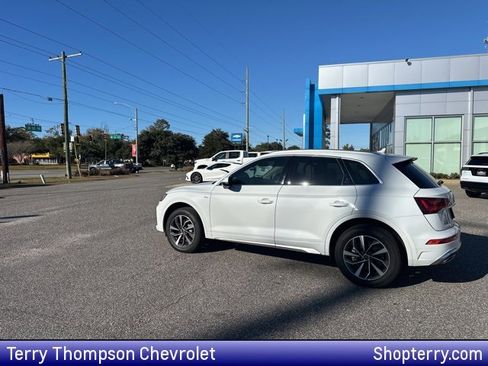 Used 2025 Audi Q5 2.0T Premium Plus w/ Premium Plus Package image 1