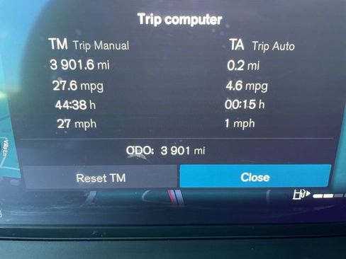 Used 2026 Volvo XC40 B5 Plus w/ Climate Package image 14