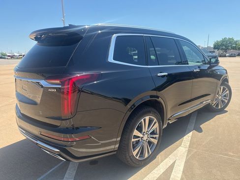 Used 2025 Cadillac XT6 Premium Luxury w/ Platinum Package AWD/4WD image 4