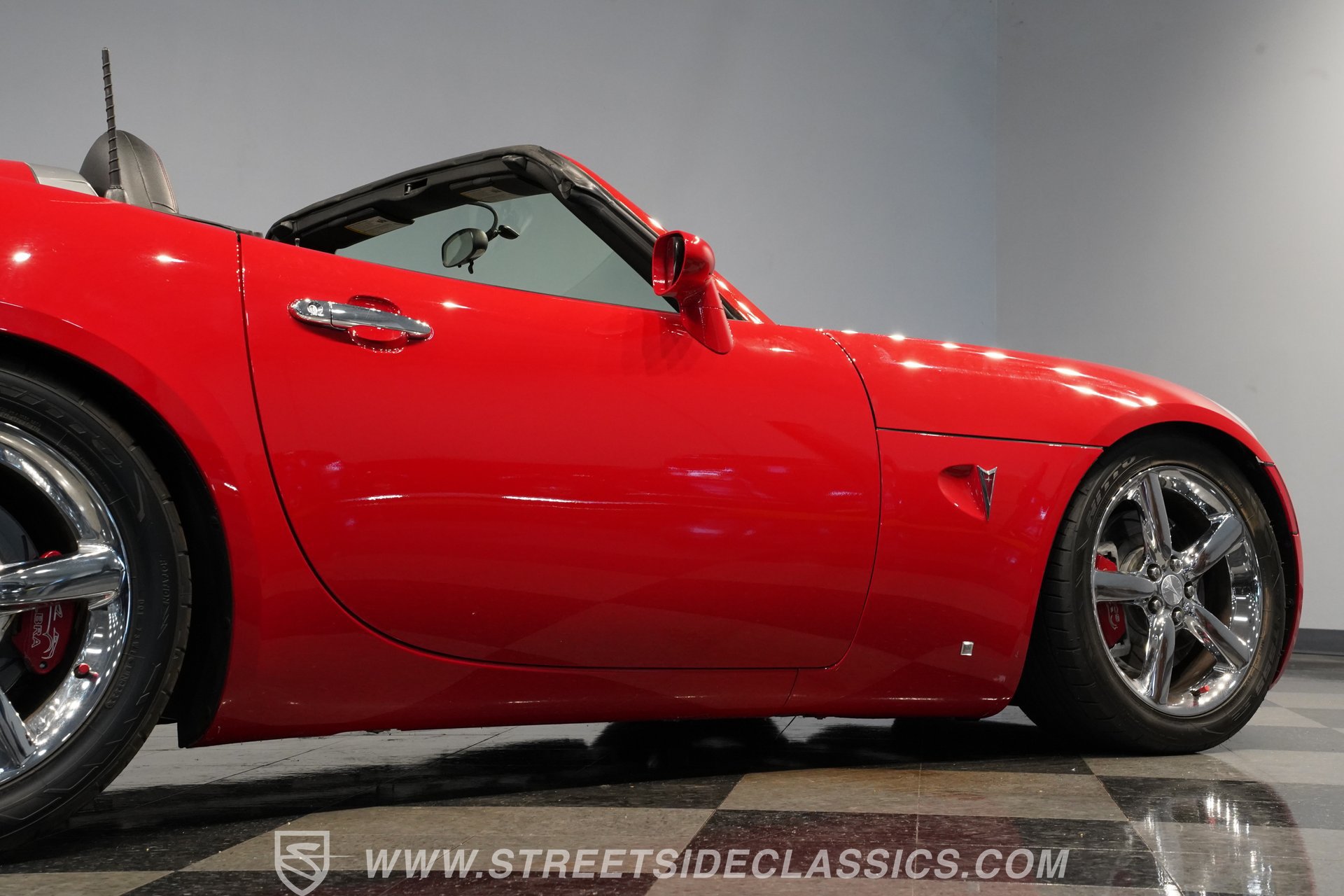 Used 2007 Pontiac Solstice GXP RWD image 29