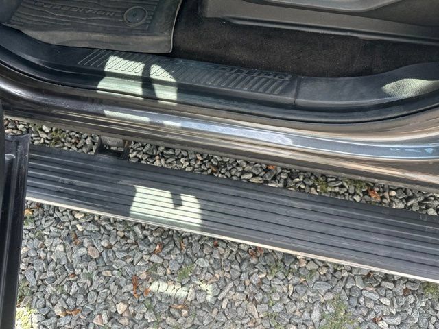 Used 2018 Ford Expedition Limited RWD image 12
