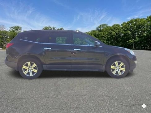 Used 2011 Chevrolet Traverse LT w/ Personal Connectivity Package AWD/4WD image 5