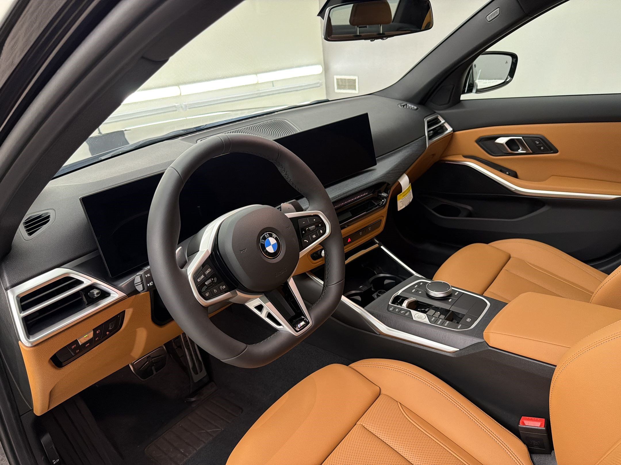 New 2026 BMW 330i Sedan w/ M Sport Package RWD image 4