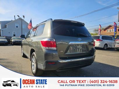 Used 2012 Toyota Highlander SE w/ Tow Pkg