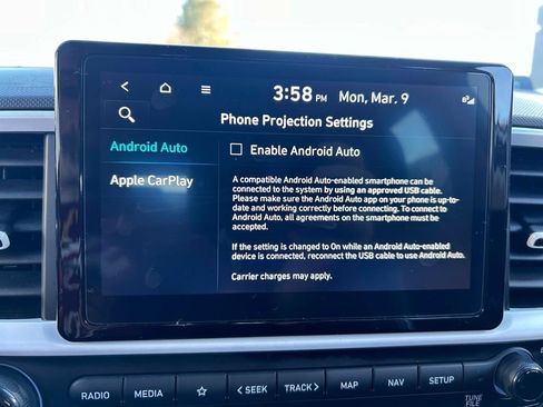 Used 2025 Hyundai Venue Limited image 31