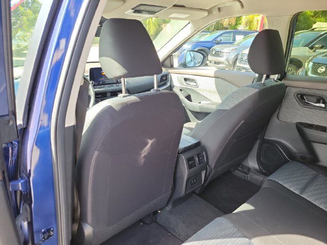 Certified 2023 Nissan Rogue SV FWD image 12