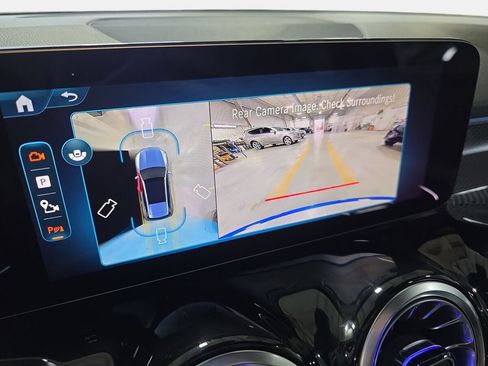 New 2026 Mercedes-Benz GLB 35 AMG 4MATIC image 23