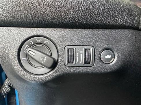 Used 2019 Dodge Challenger GT w/ Driver Convenience Group RWD image 26