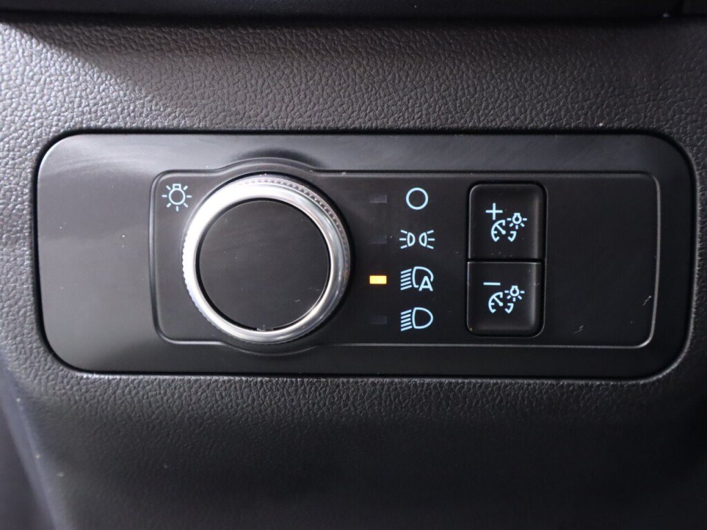 Used 2021 Ford Escape SE FWD image 10