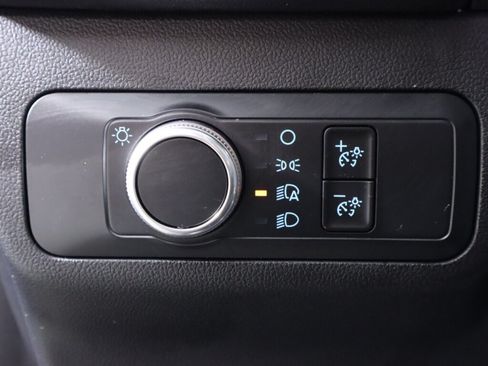 Used 2021 Ford Escape SE FWD image 10