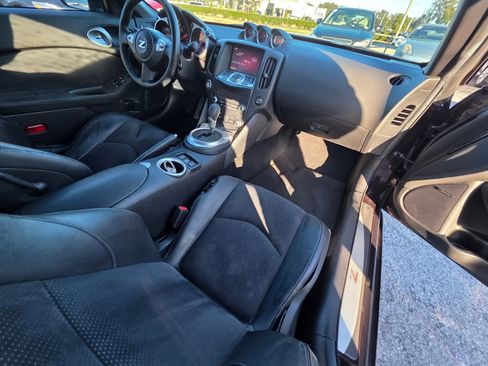 Used 2014 Nissan 370Z Touring w/ Sport Package image 15