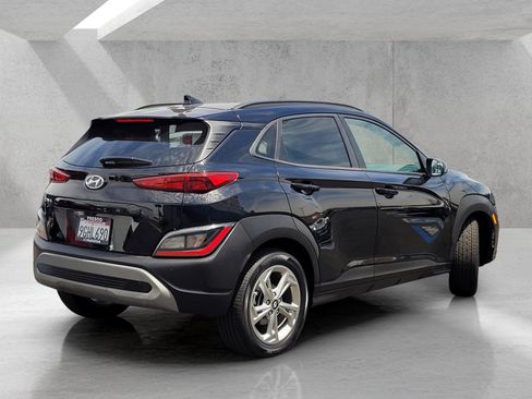 Used 2023 Hyundai Kona SEL w/ Cargo Package FWD image 5