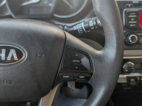 Used 2013 Kia Rio LX image 23
