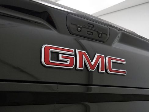 Used 2022 GMC Sierra 1500 Denali w/ Denali Reserve Package AWD/4WD image 9