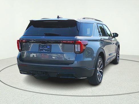 New 2026 Ford Explorer ST-Line AWD/4WD image 8