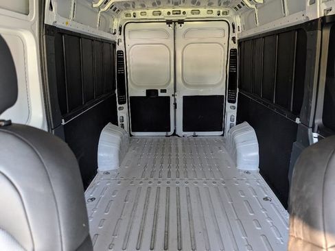 Used 2026 RAM ProMaster 2500 w/ Convenience Group FWD image 8