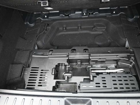 Used 2022 Mercedes-Benz GLB 250 GLB 250 image 21