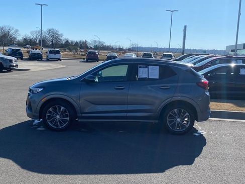 Used 2022 Buick Encore GX Select w/ Sport Touring Package image 4