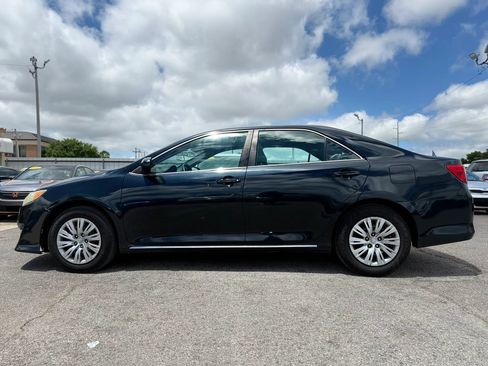 Used 2012 Toyota Camry LE FWD image 13