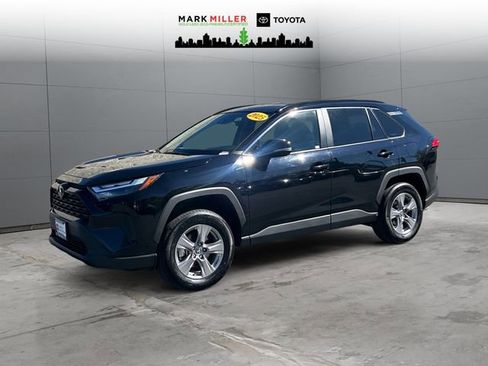 Certified 2025 Toyota RAV4 XLE AWD/4WD image 1