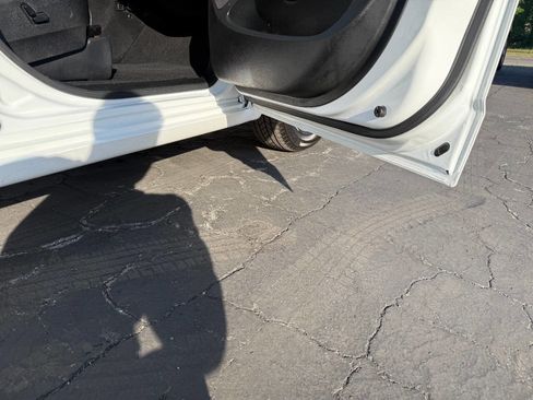Used 2019 Dodge Grand Caravan GT FWD image 12