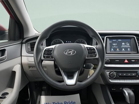 Used 2018 Hyundai Sonata SE FWD image 11