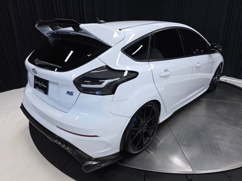 Used 2017 Ford Focus RS AWD/4WD image 54
