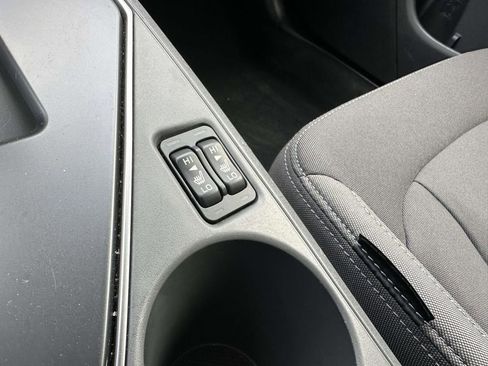 Certified 2025 Subaru Crosstrek 2.0i Premium image 20