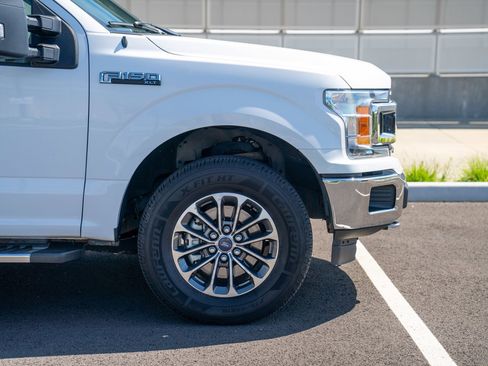 Used 2018 Ford F150 XLT w/ Equipment Group 301A Mid AWD/4WD image 9
