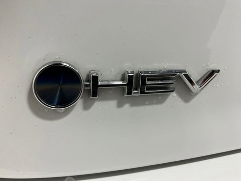 Used 2025 Toyota Camry SE image 26