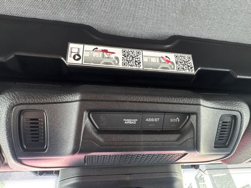 Used 2025 Jeep Wrangler Sport S image 25