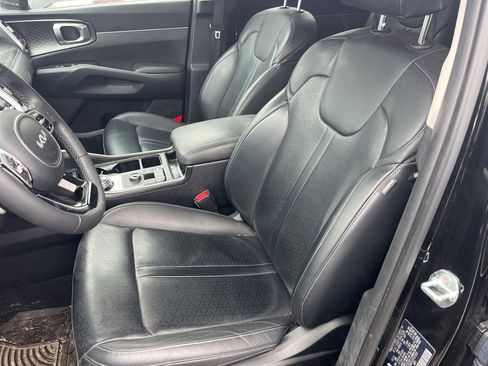 Certified 2023 Kia Sorento EX image 14