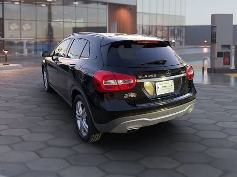 Used 2018 Mercedes-Benz GLA 250 GLA 250 4MATIC Sport Utility 4 w/ Premium Package image 7