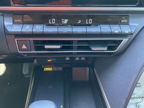 Used 2026 Toyota Camry LE w/ Convenience Package image 17