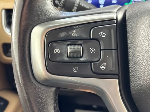 Used 2022 Chevrolet Suburban Premier AWD/4WD image 41