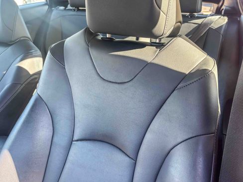 Used 2016 Toyota Prius Four w/ Advanced Technology Package image 24