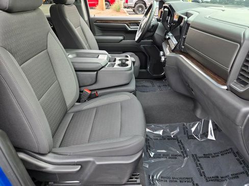 Used 2024 GMC Sierra 1500 Elevation image 15