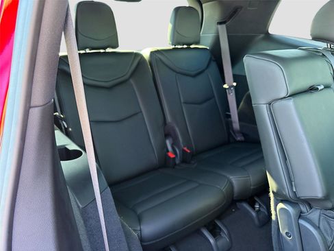 Used 2021 Cadillac XT6 Luxury image 38