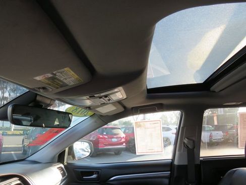 Used 2018 Toyota Highlander Limited image 35